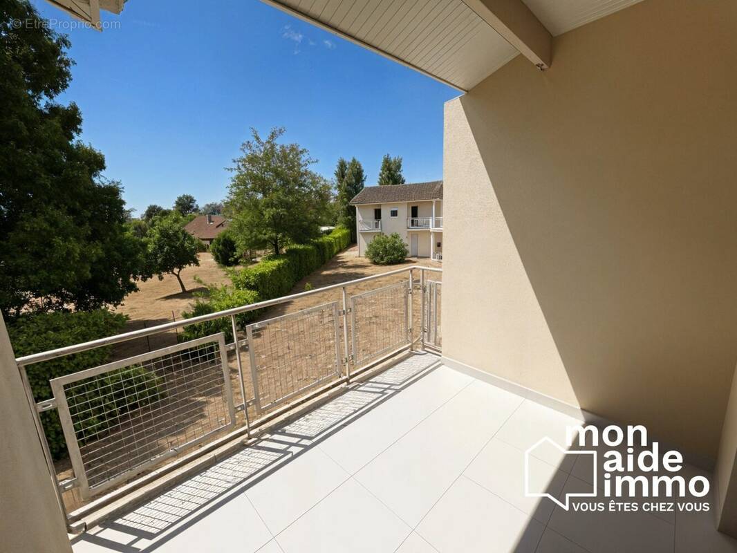 Appartement à COUTRAS