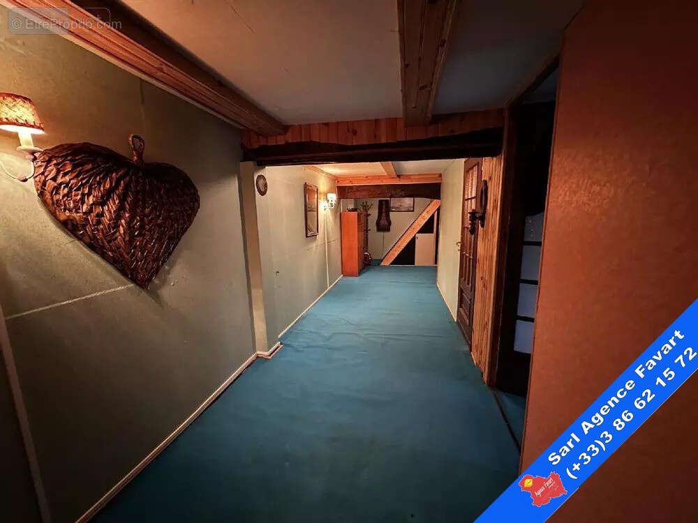 Maison à LA CELLE-SAINT-CYR