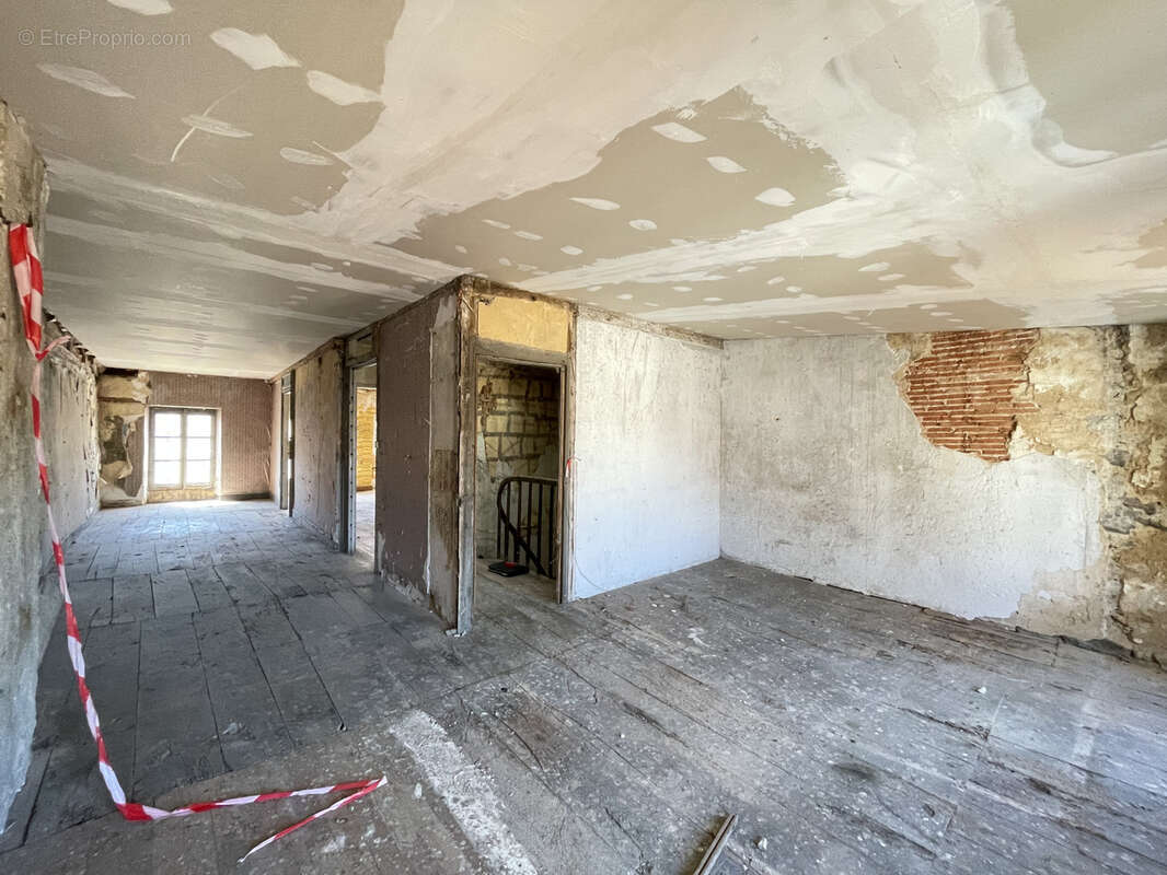 Appartement à CONFOLENS