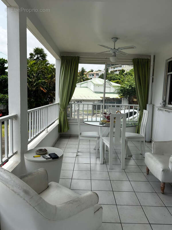 Appartement à LES TROIS-ILETS