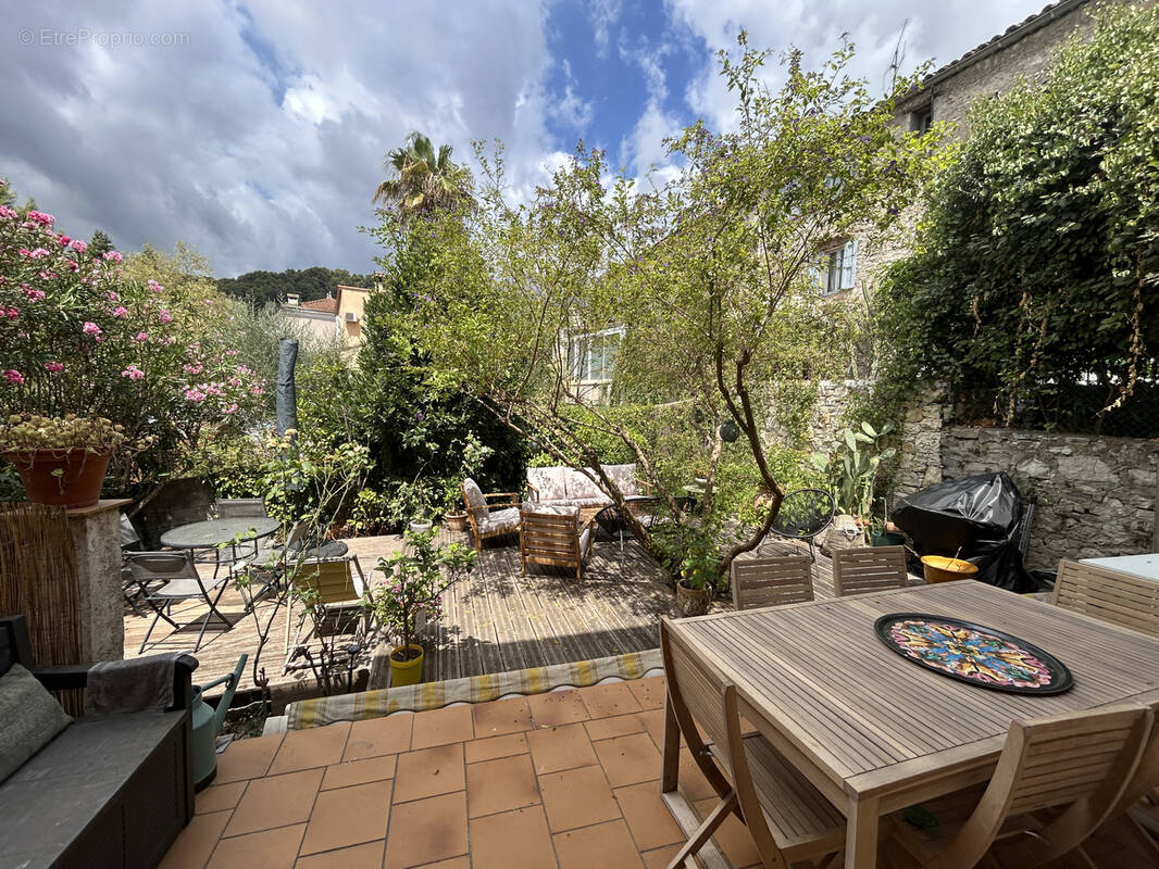 Appartement à LA COLLE-SUR-LOUP