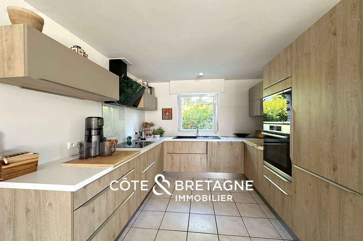 Maison à SAINT-ARMEL