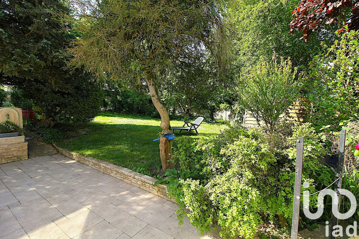 Maison à VILLECRESNES