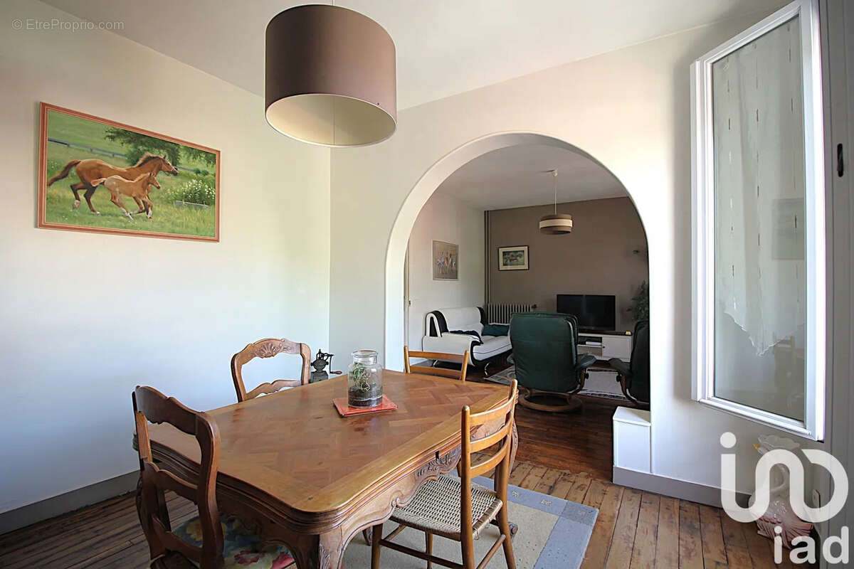 Maison à VILLECRESNES