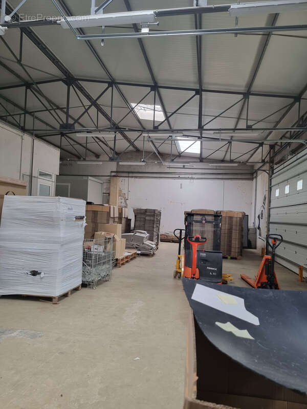 Commerce à ALVIGNAC