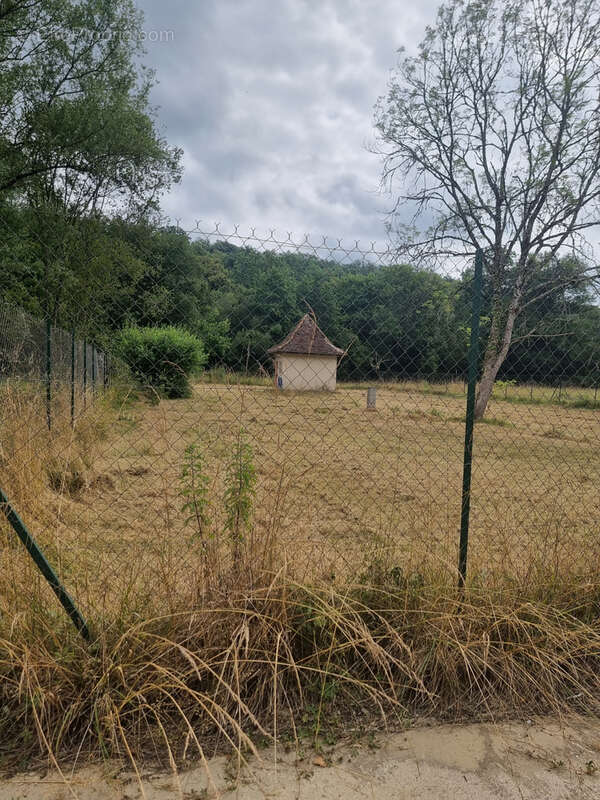 Commerce à ALVIGNAC