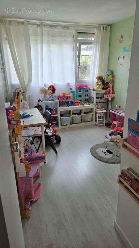 Appartement à CHENNEVIERES-SUR-MARNE