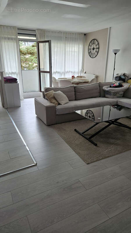 Appartement à CHENNEVIERES-SUR-MARNE