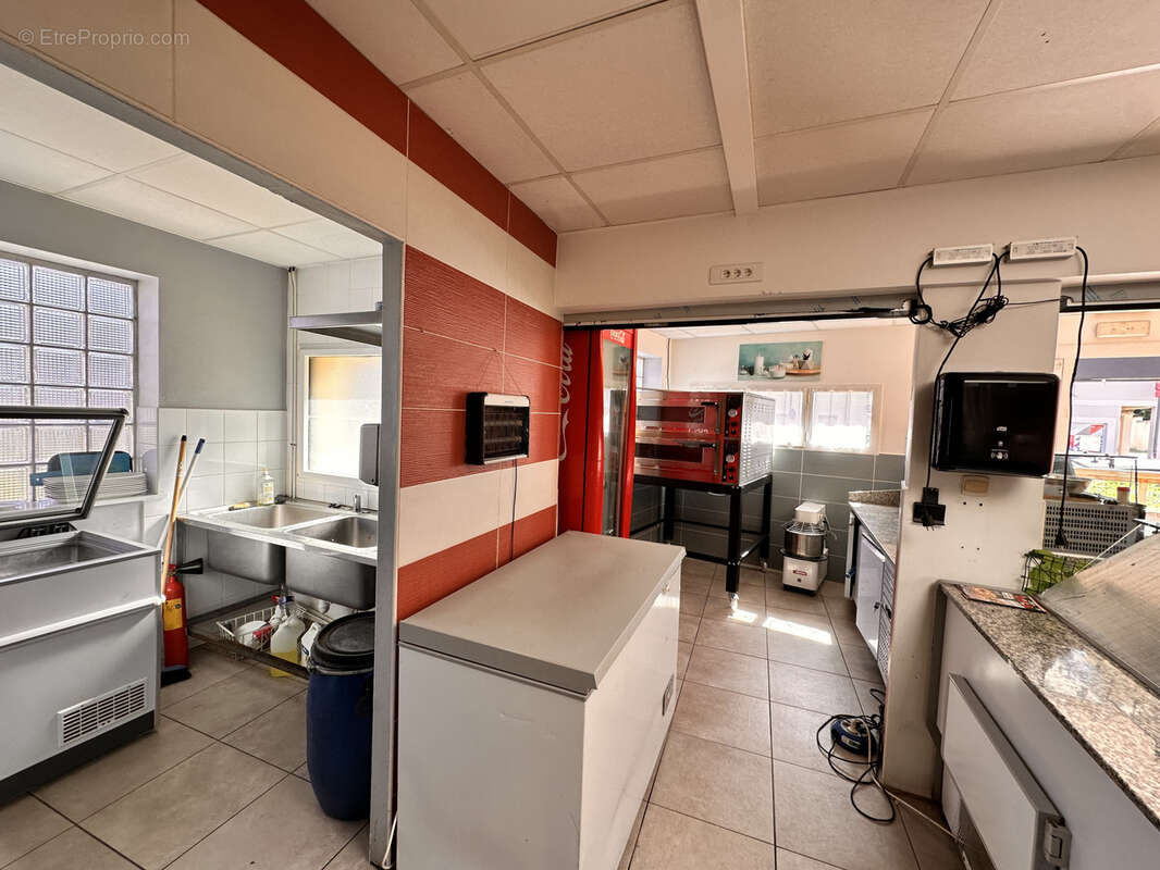 Commerce à GRAVIGNY