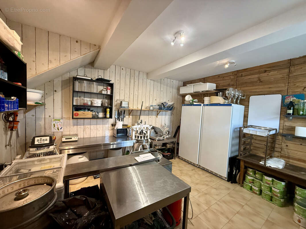 Commerce à MORMOIRON