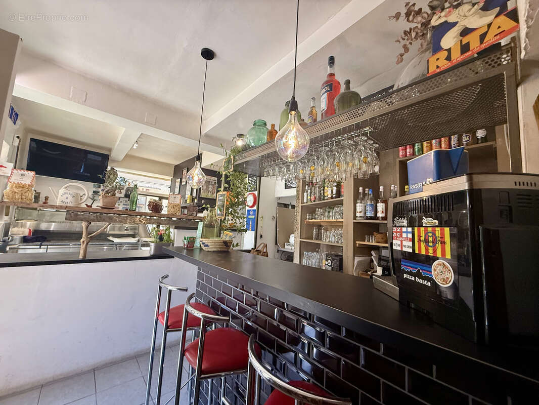 Commerce à MORMOIRON