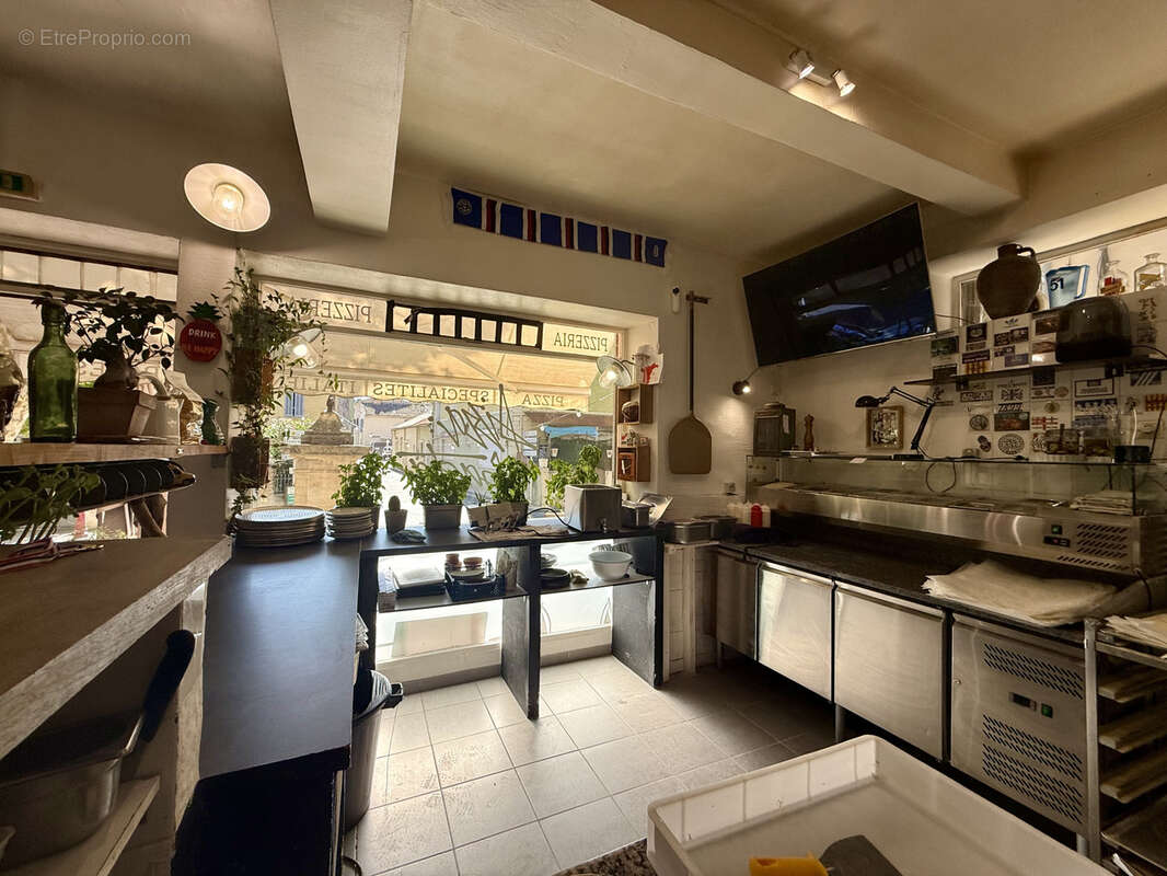 Commerce à MORMOIRON