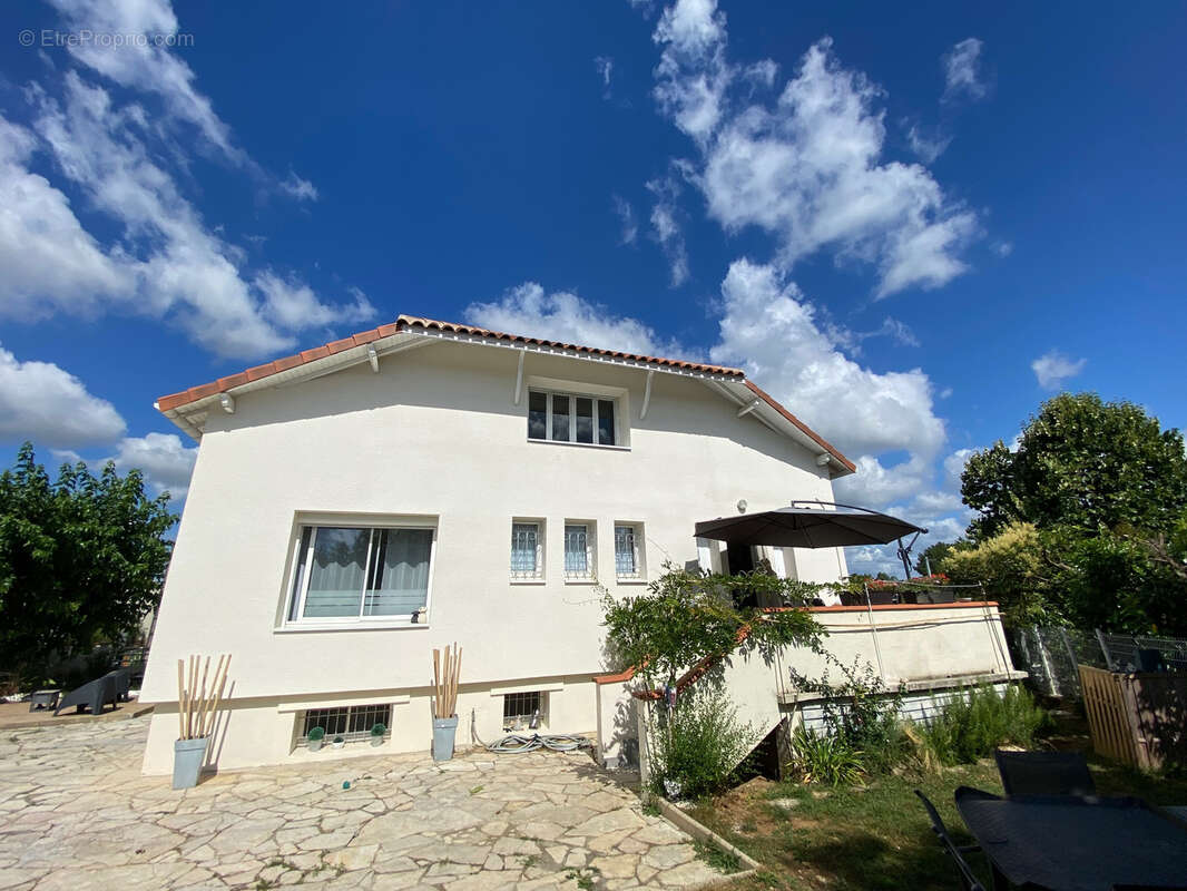 Maison à MONSEMPRON-LIBOS