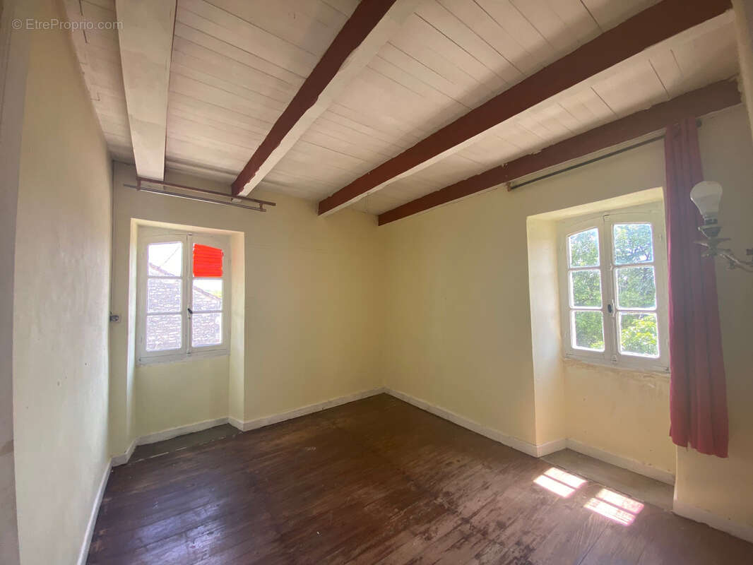 Maison à BAGAT-EN-QUERCY