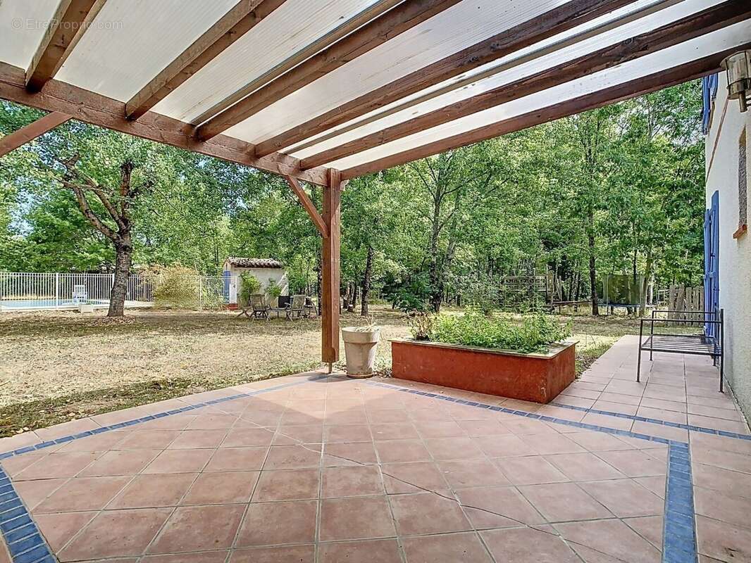 Maison à LISLE-SUR-TARN