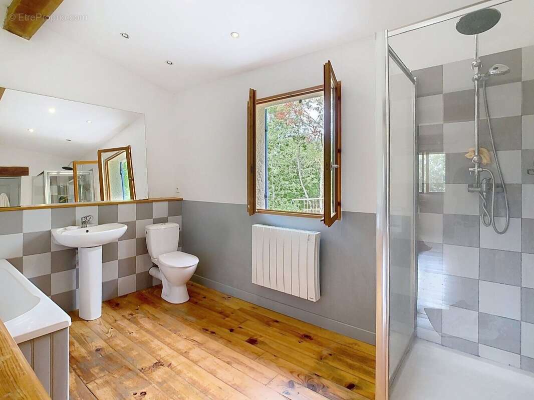 Maison à LISLE-SUR-TARN