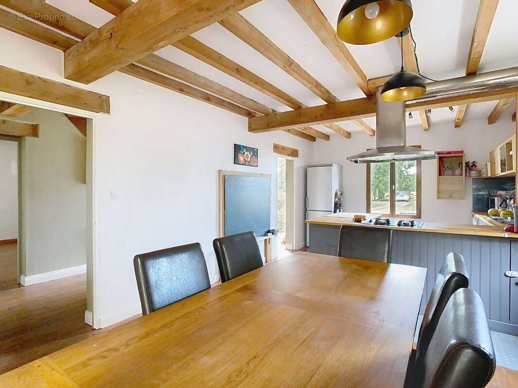 Maison à LISLE-SUR-TARN