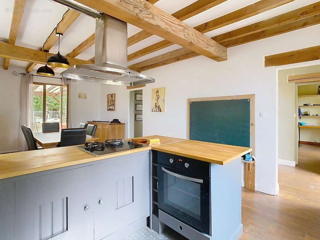 Maison à LISLE-SUR-TARN