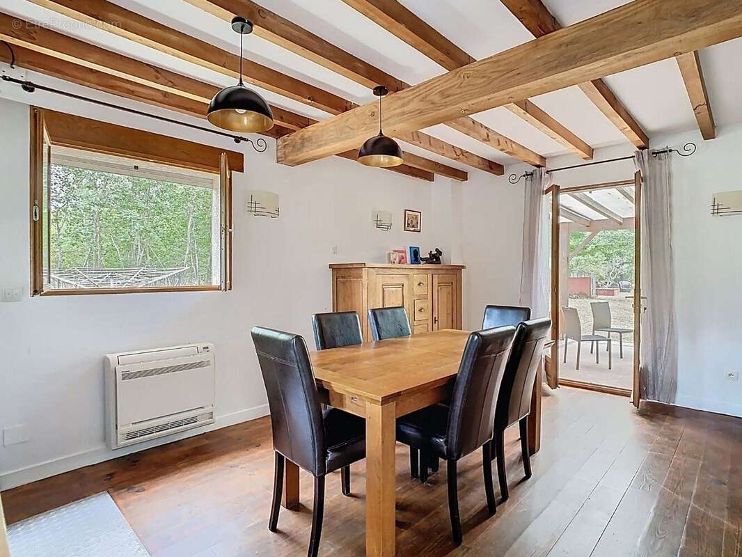 Maison à LISLE-SUR-TARN