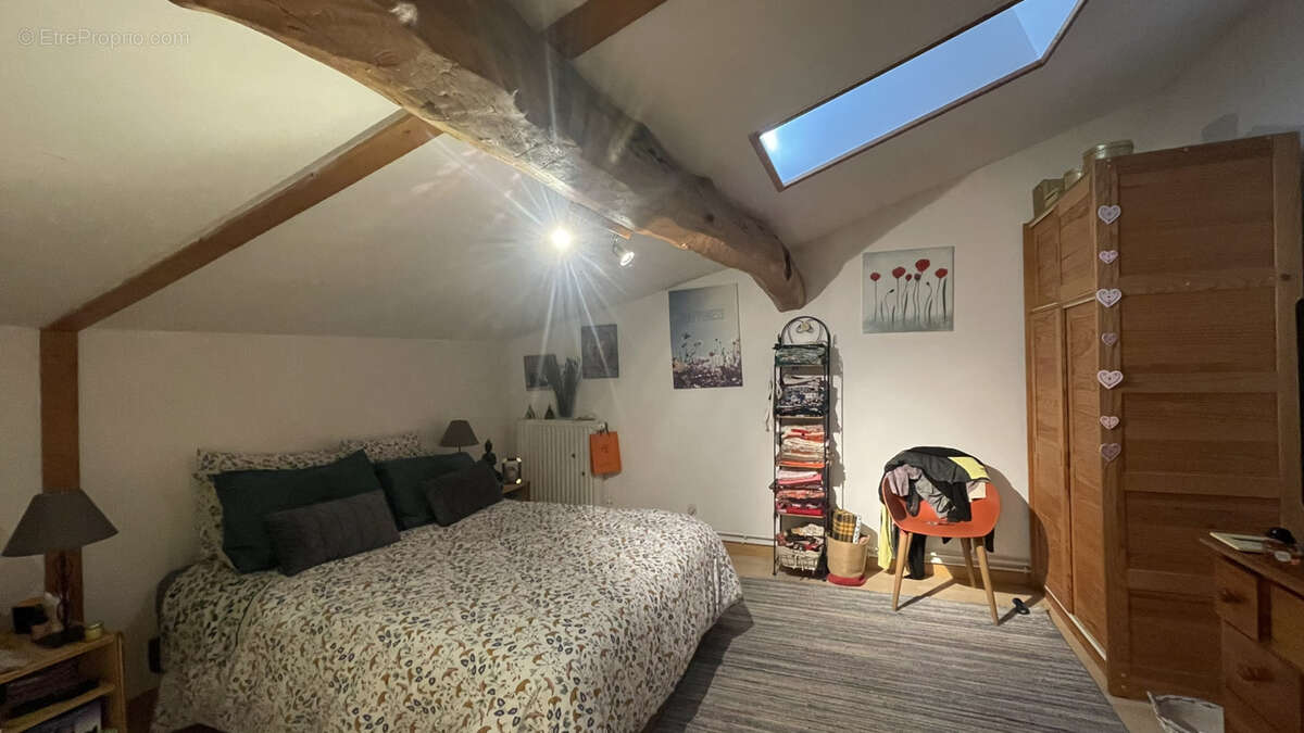 Maison à FRONTENAY-ROHAN-ROHAN