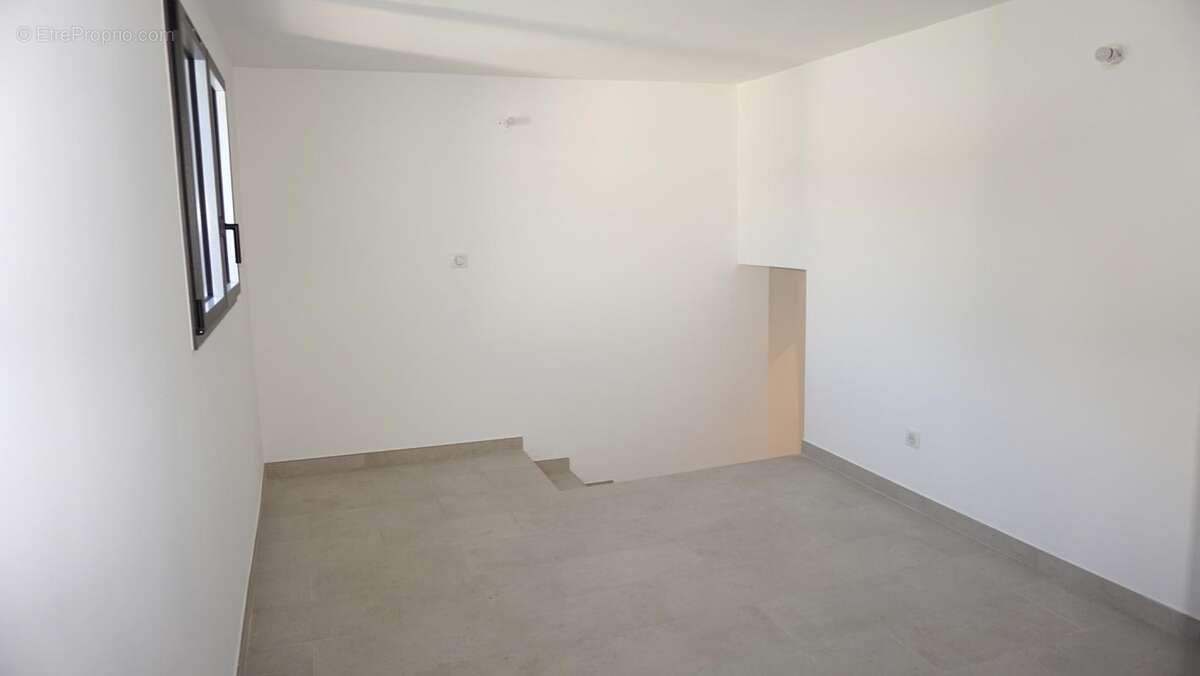 Appartement à LES ISSAMBRES