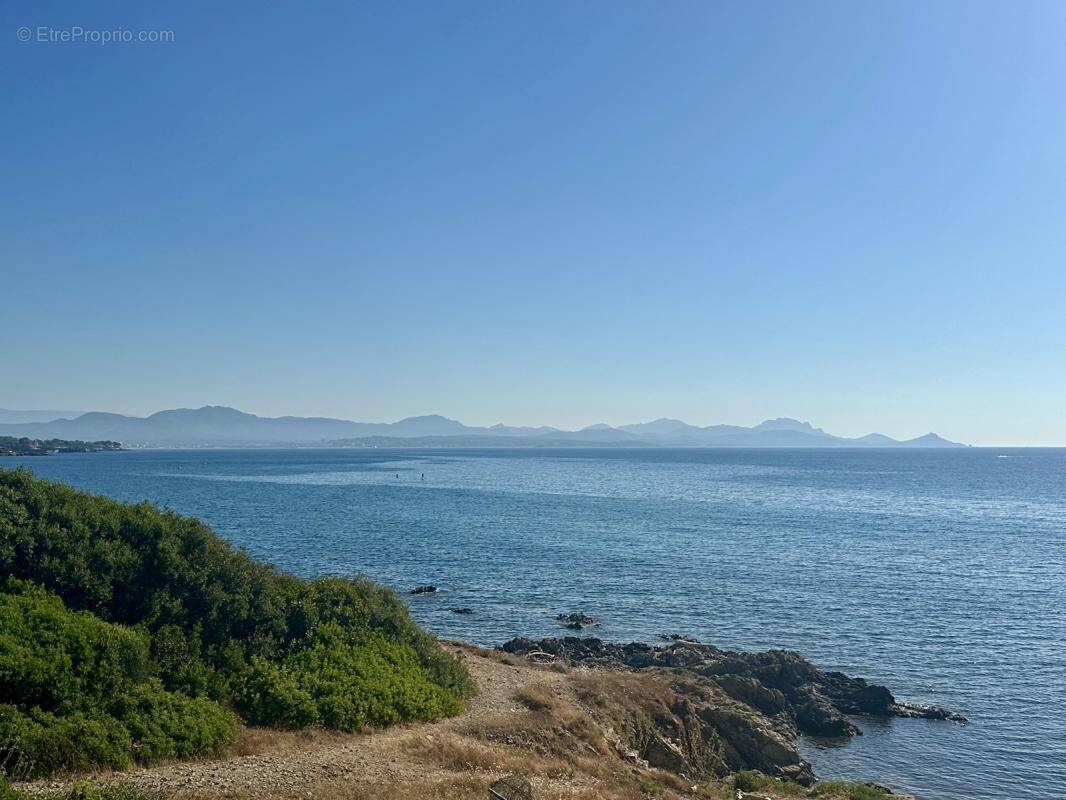 Appartement à LES ISSAMBRES