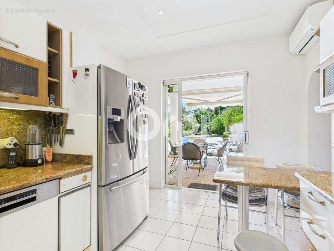 Maison à MANDELIEU-LA-NAPOULE