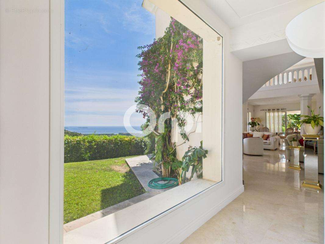 Maison à MANDELIEU-LA-NAPOULE