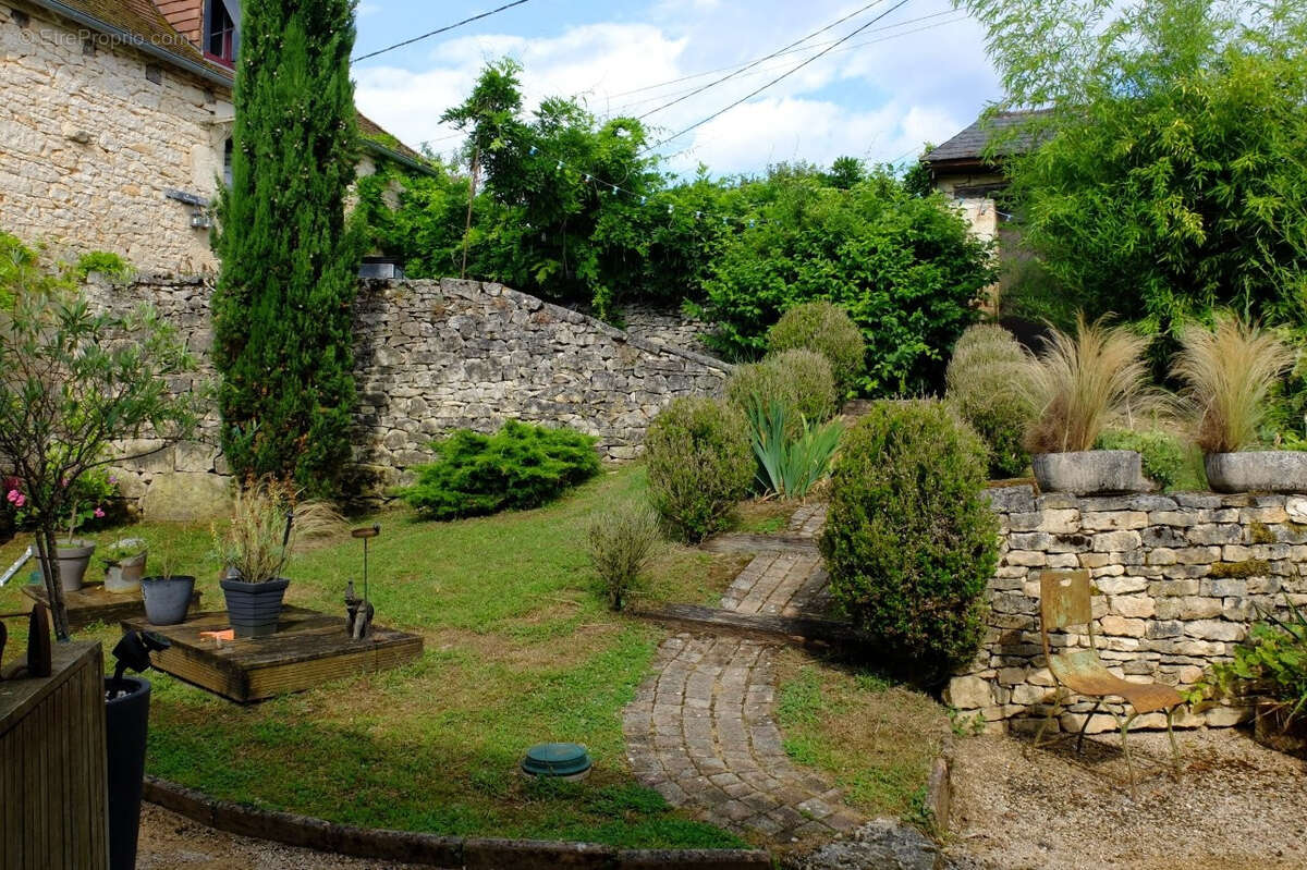 Maison à CAZILLAC