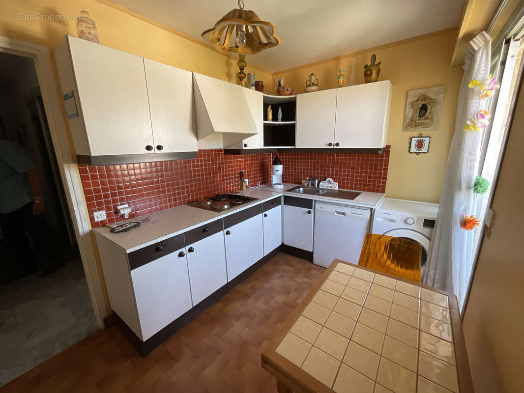 Appartement à SAINT-LAURENT-DU-VAR