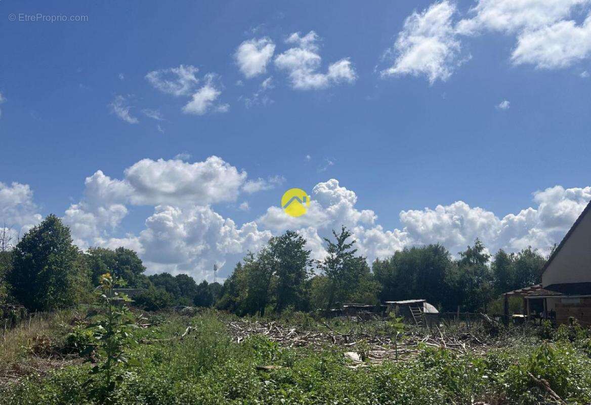 Terrain à LAMOTTE-BEUVRON