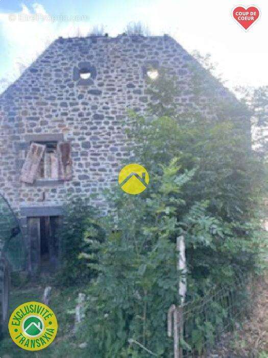 Maison à SAINT-FLOUR