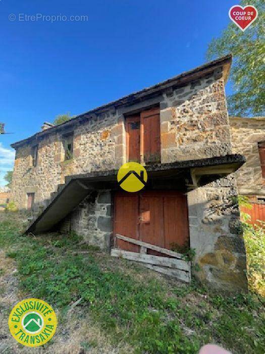 Maison à SAINT-FLOUR