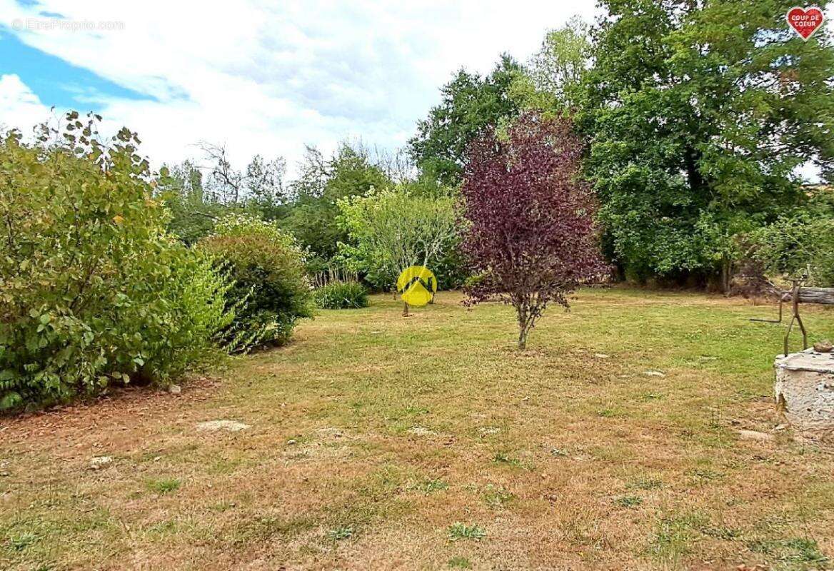 Maison à COSNE-D&#039;ALLIER