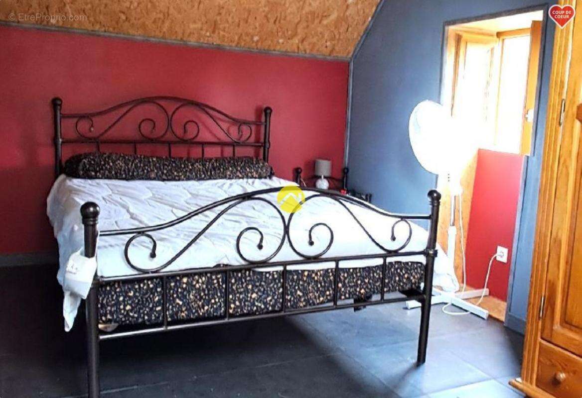 Maison à COSNE-D&#039;ALLIER