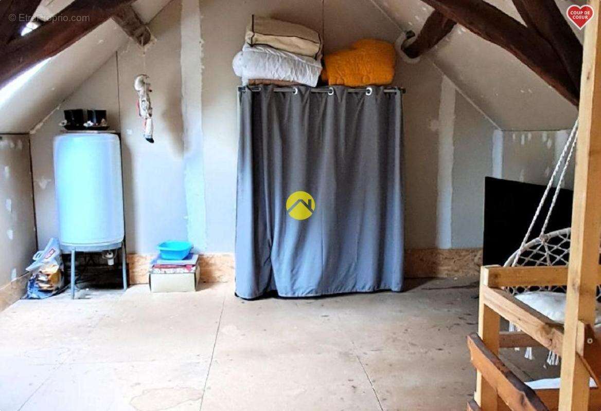 Maison à COSNE-D&#039;ALLIER