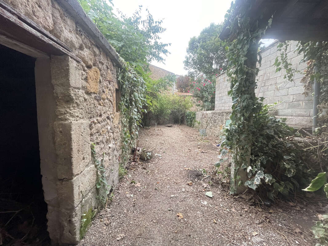 Maison à SAINT-ANDRE-DE-SANGONIS