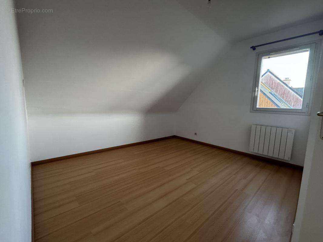 Maison à SAINT-JOUAN-DES-GUERETS