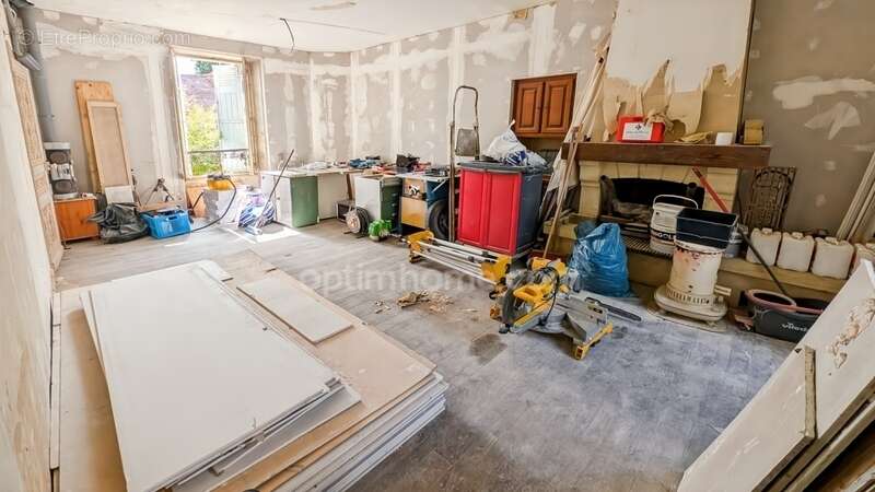 Maison à LANOUAILLE