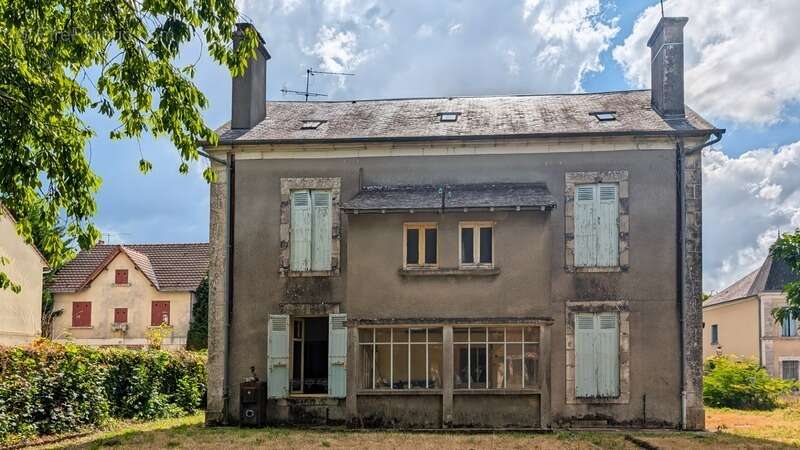 Maison à LANOUAILLE