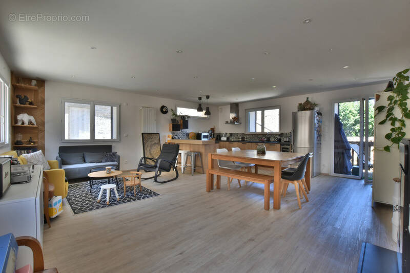 Maison à NUITS-SAINT-GEORGES