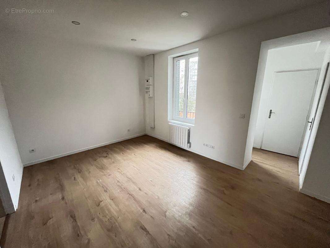 Appartement à LYON-8E