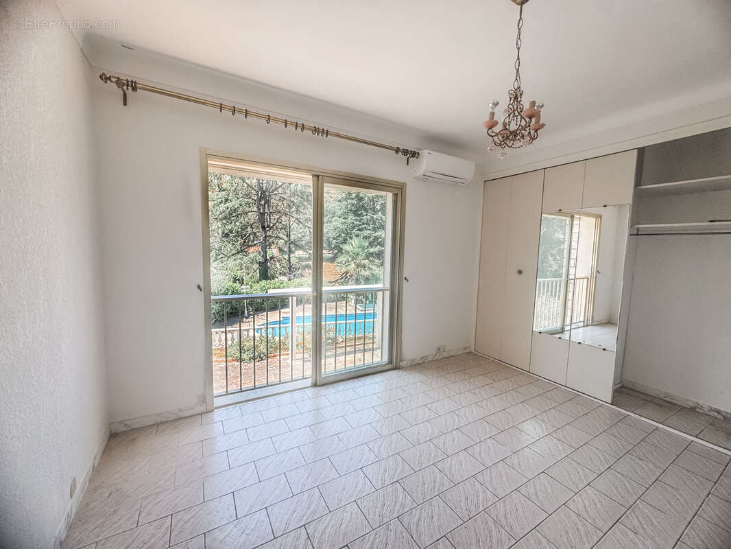 Maison à CAGNES-SUR-MER