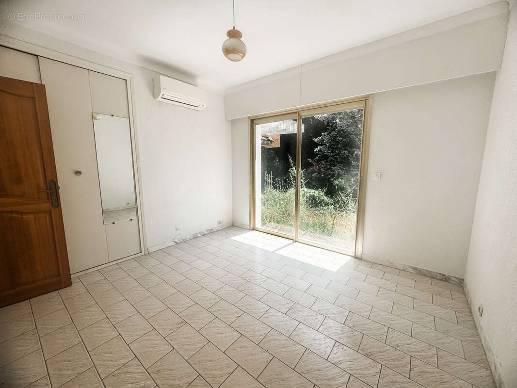 Maison à CAGNES-SUR-MER