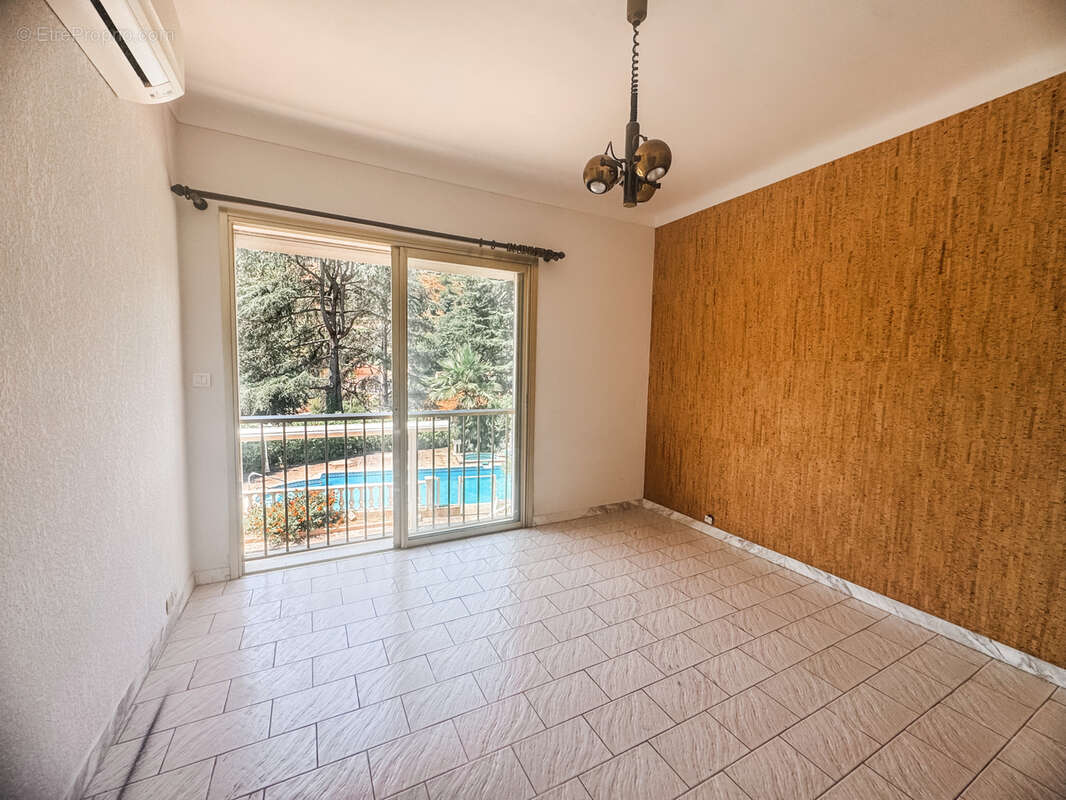 Maison à CAGNES-SUR-MER