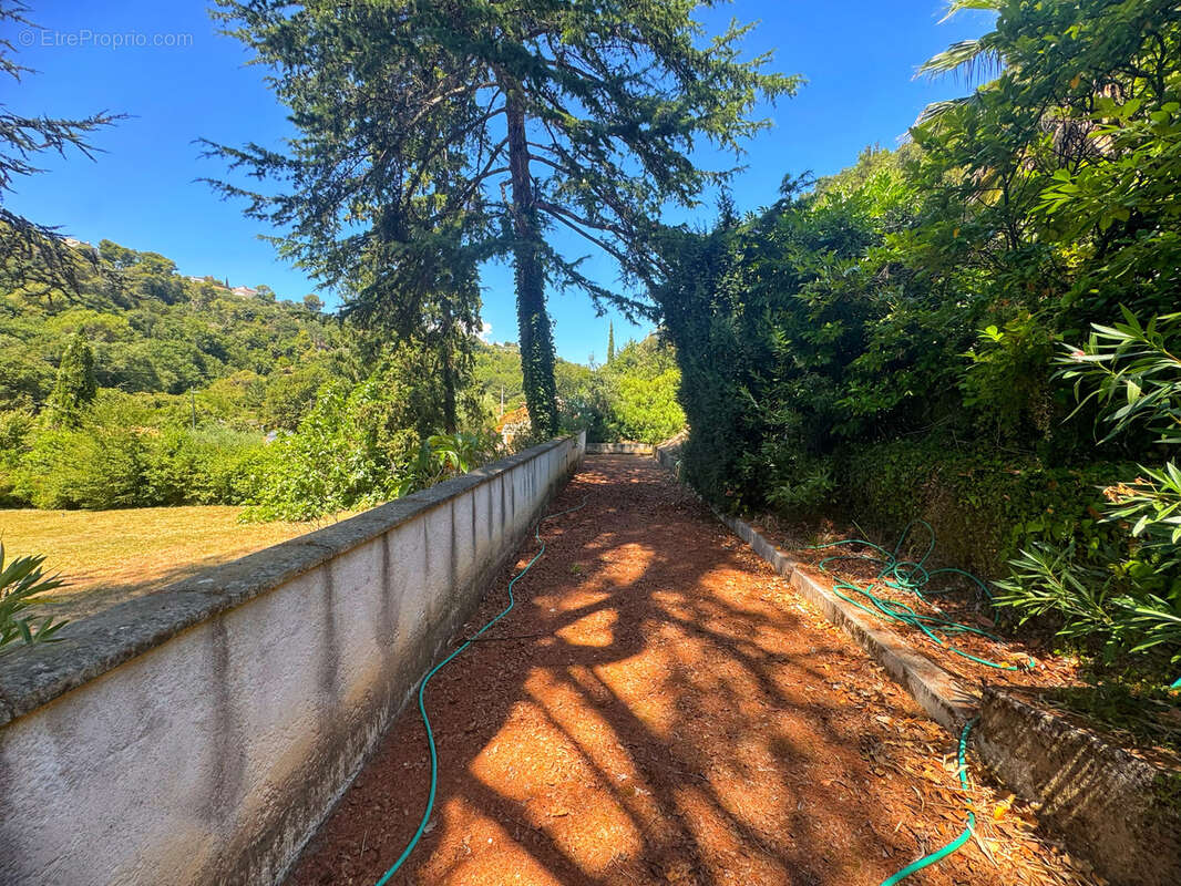 Maison à CAGNES-SUR-MER