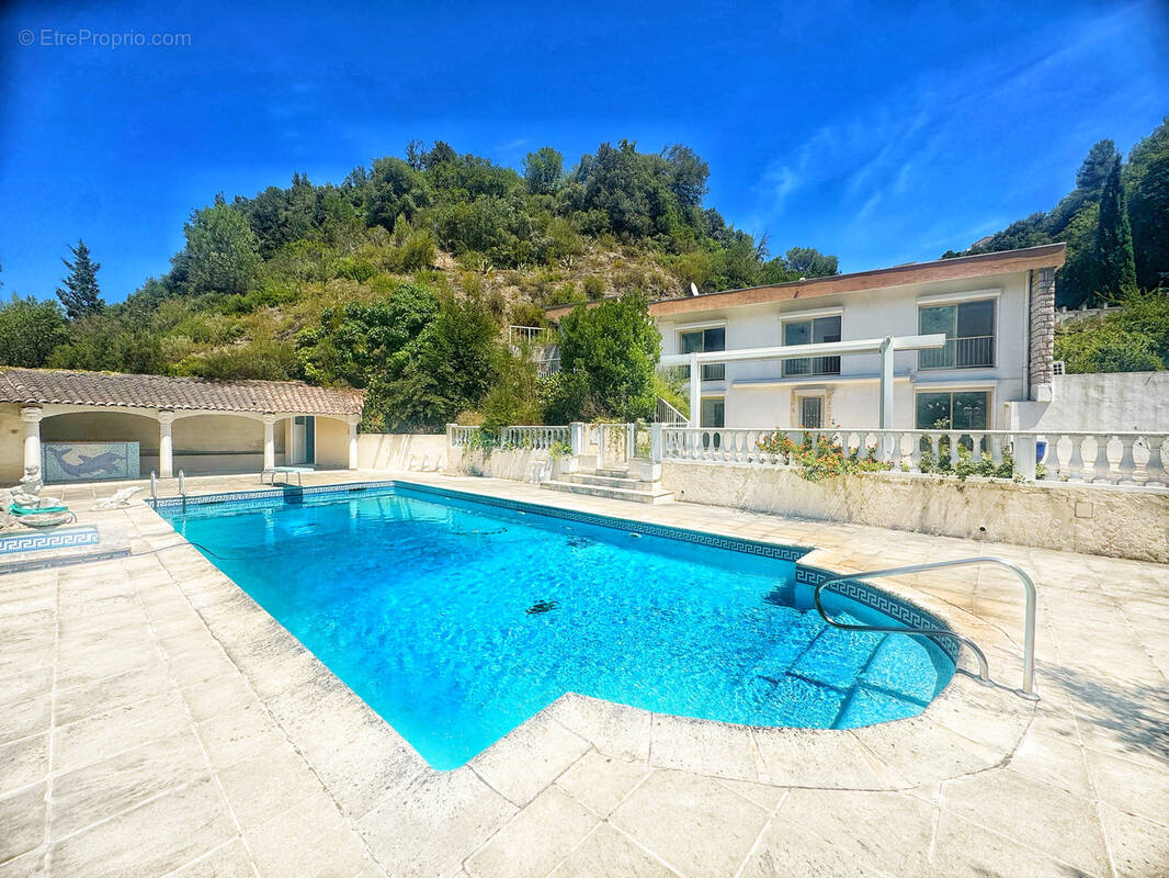 Maison à CAGNES-SUR-MER