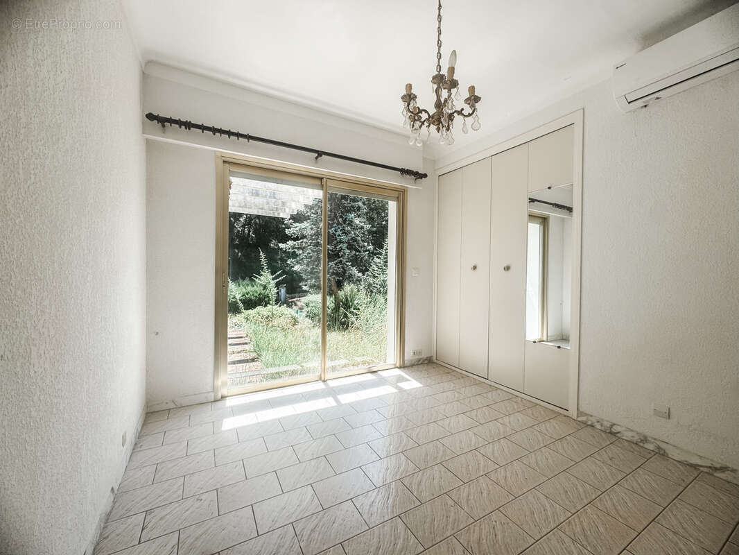 Maison à CAGNES-SUR-MER