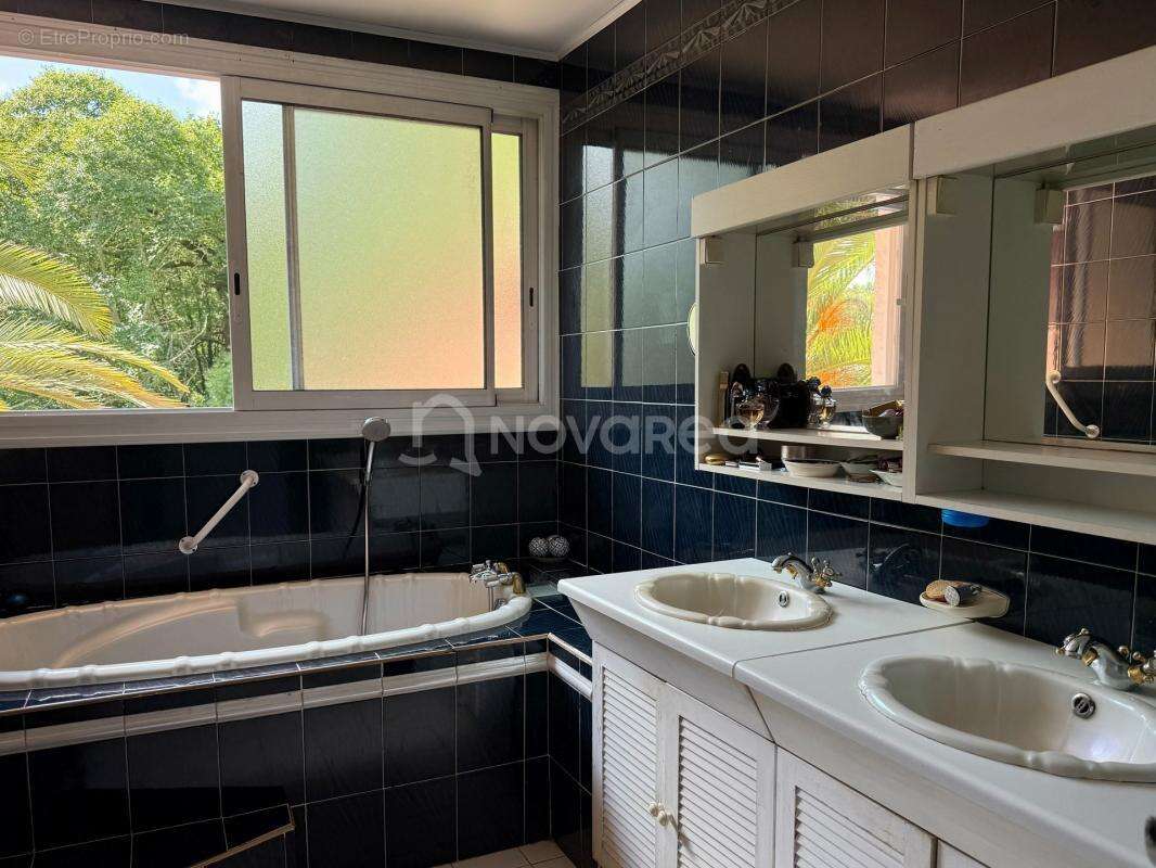 Maison à SAUBRIGUES