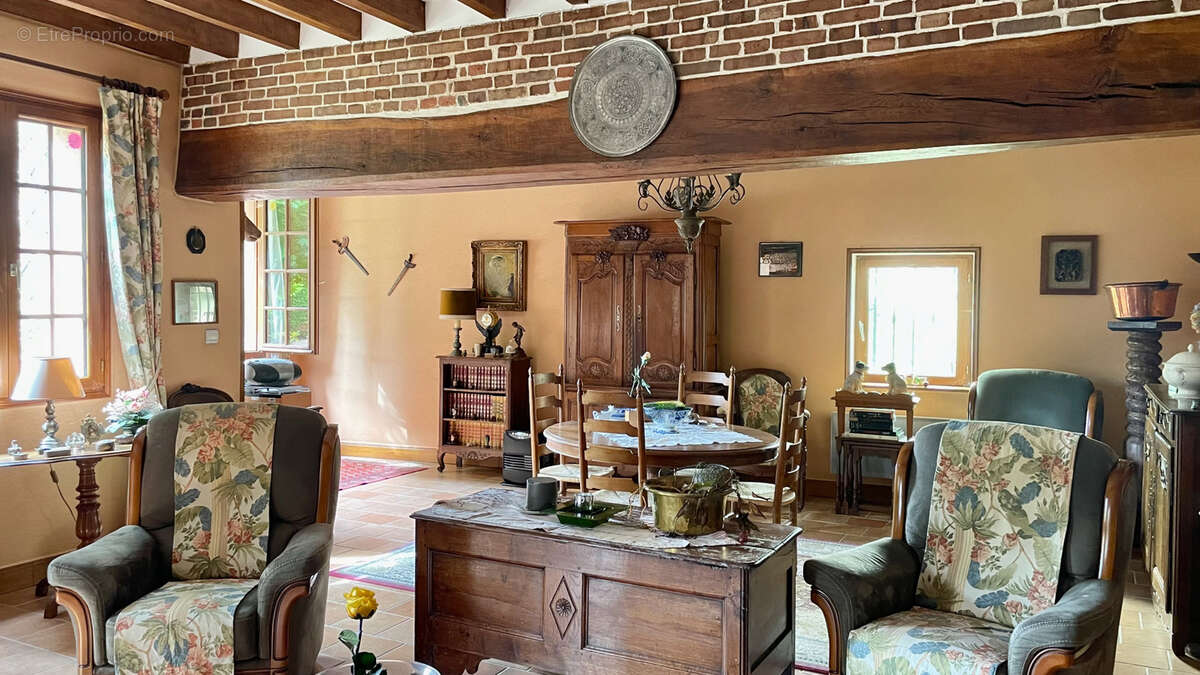 Maison à GROSSOEUVRE